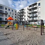 Apartament Bursztynek z Prywatnym Miejscem Postojowym