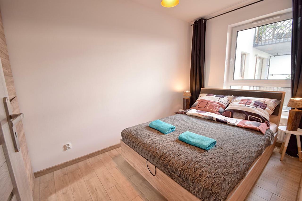 Apartament Bursztynek Z Prywatnym Miejscem Postojowym